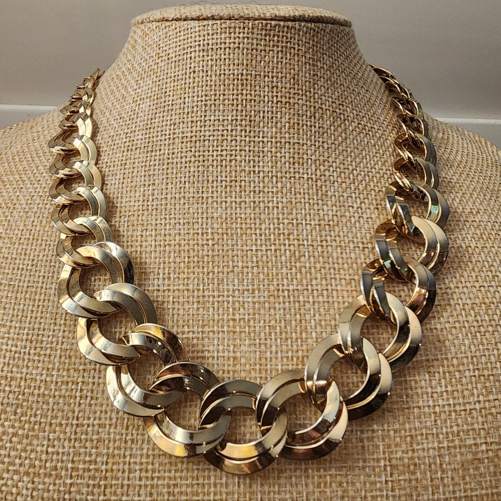 Chunky Gold-Tone Statement Necklace Double Curb Link Graduated Retro Maximalist
